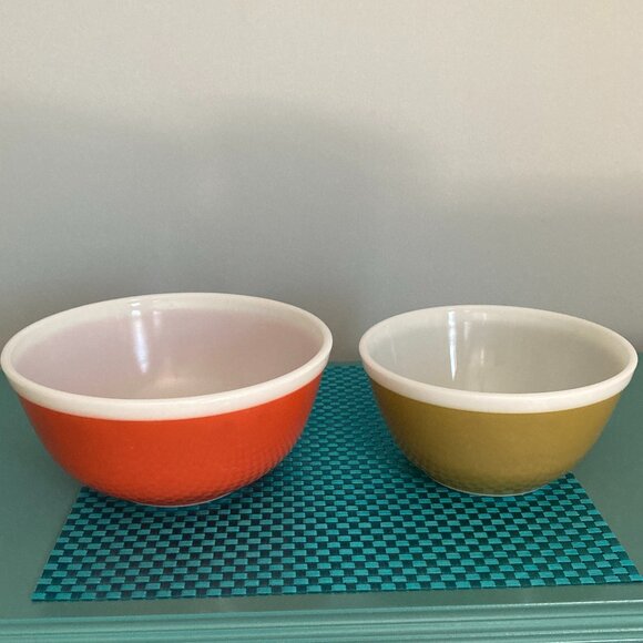 Pyrex | Kitchen | Pyrex Mixing Bowls Ovenware Set 5 25 Qt Nos | Poshmark